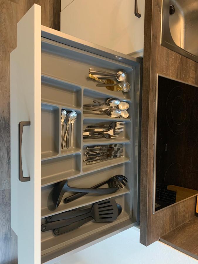 40 Qm Appartment Parkplatz, Balkon,Netflix, Prime Chemnitz Exteriör bild