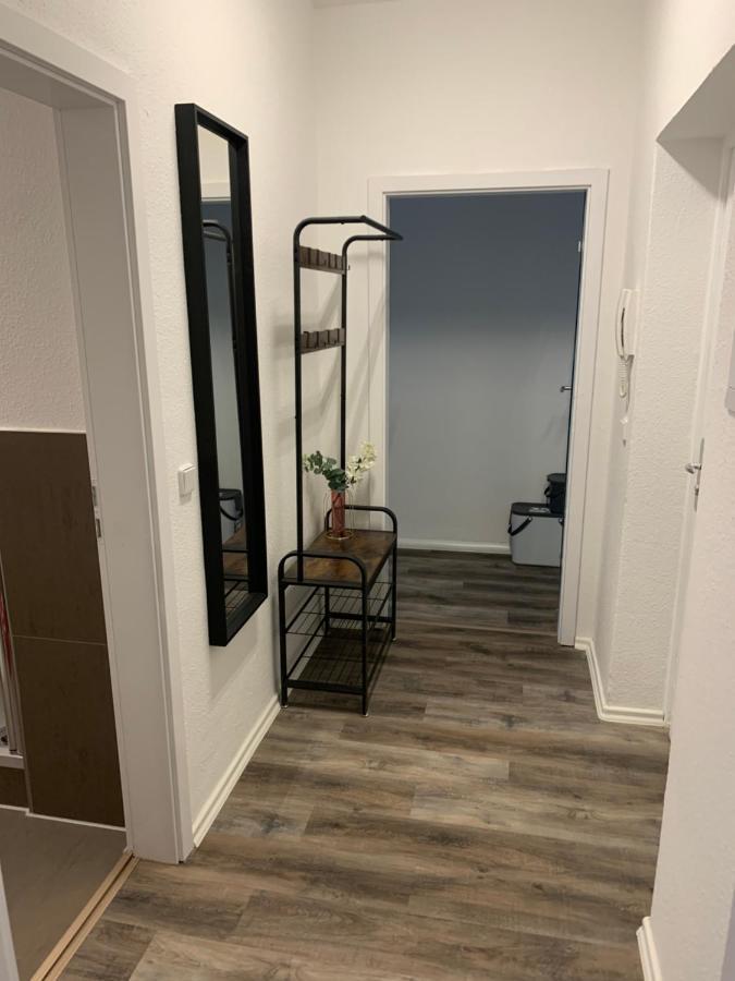 40 Qm Appartment Parkplatz, Balkon,Netflix, Prime Chemnitz Exteriör bild