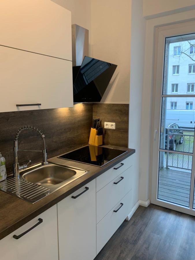 40 Qm Appartment Parkplatz, Balkon,Netflix, Prime Chemnitz Exteriör bild