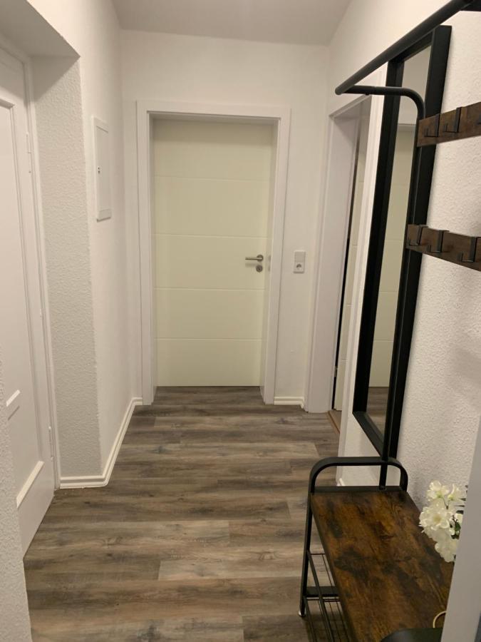 40 Qm Appartment Parkplatz, Balkon,Netflix, Prime Chemnitz Exteriör bild